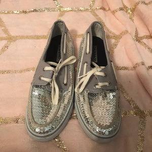 SPERRY SLIVER SEQUIN SHOES SIZE 8